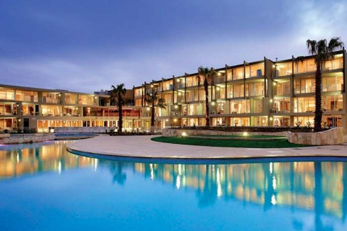 Loyalty360 Reads: March 3rd: Hot Topic Launches Fandom-Inspired Live Shopping Events, Wyndham Destinations Expands Rewards with New Loyalty Partnership, and More 