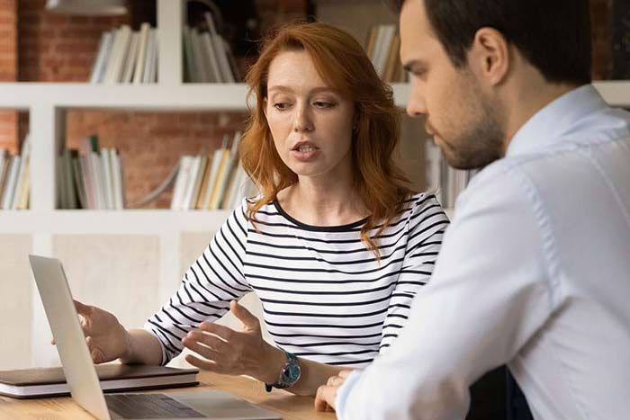 4 Standards for Customer Experience Benchmarking to Help You Rise to the Top of Your Industry