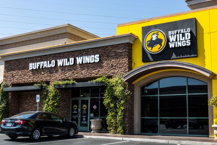 Buffalo Wild Wings Collaborates with MGM to Deliver Unique In-Bar Gaming Experiences